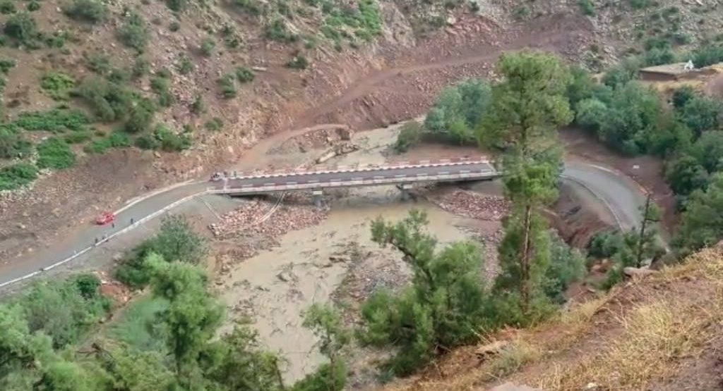 ouvrage d'art situé sur l'oued Ghdat au PK33+800 de la RP2016