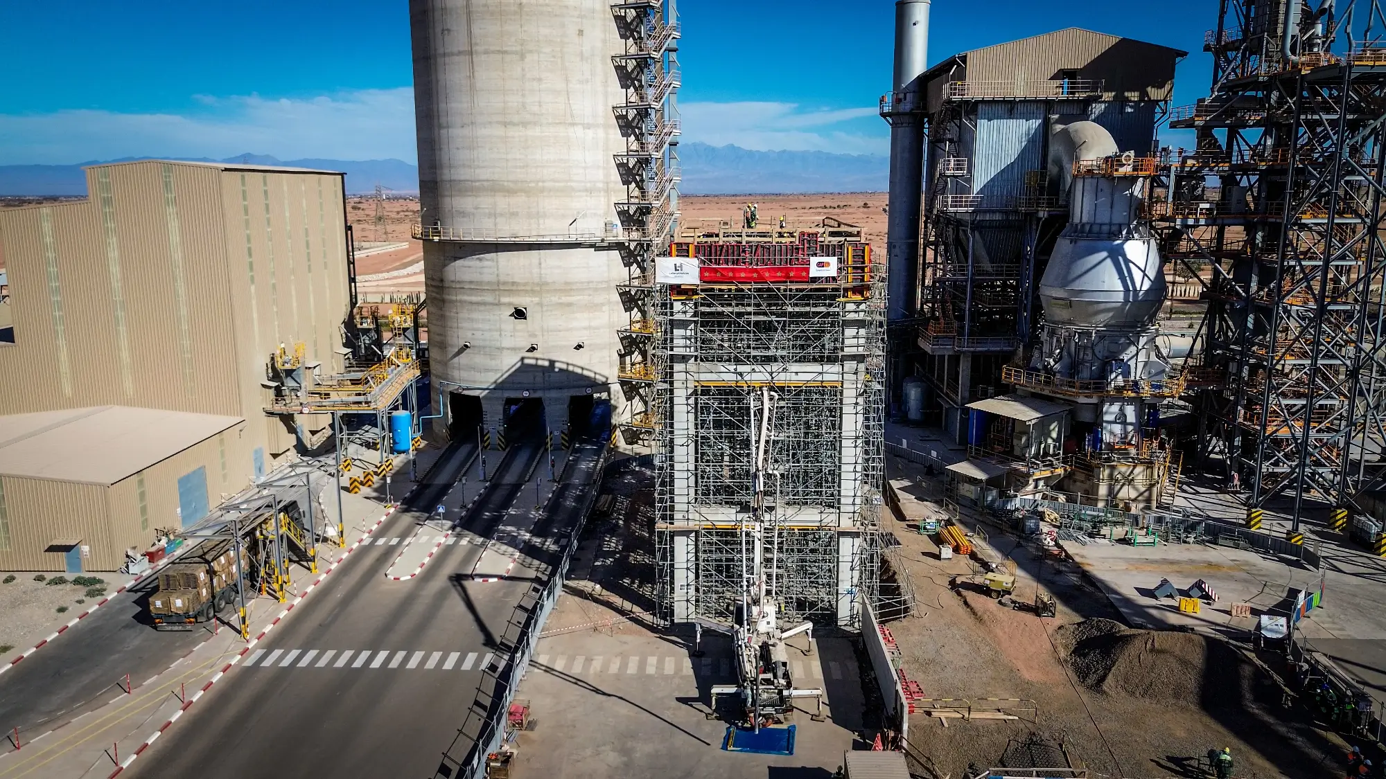 Construction d’une tour de silos de cendres volantes  Région Agadir